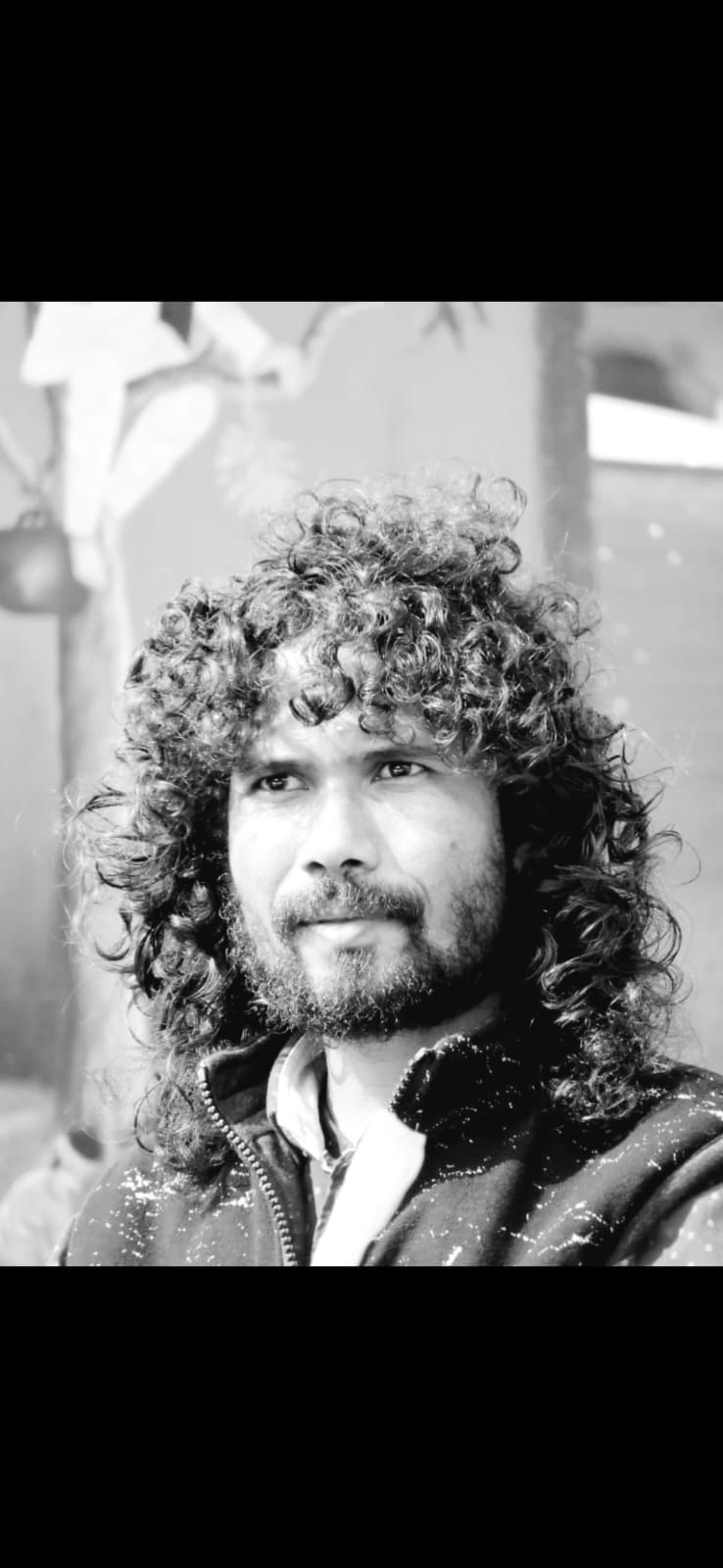 Portrait of Rinku Das, founder and lead teacher of Colour Point